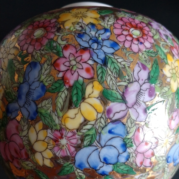 ‼️ SOLD ‼️ Ginger Jar/Vase Handpainted Flowers Hong Kong - Picture 6 of 13